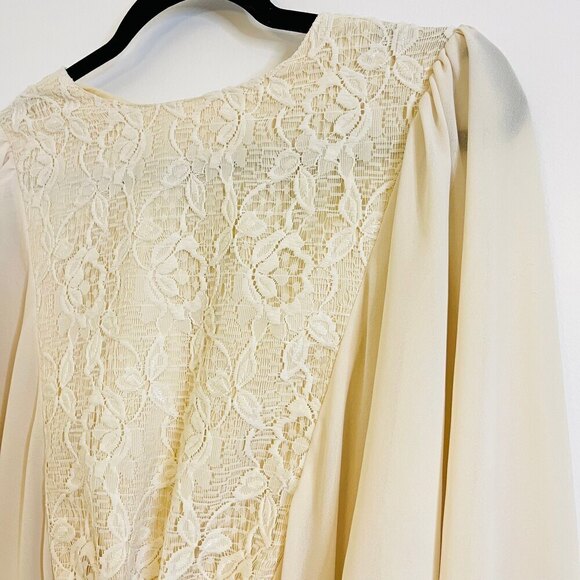 Long Sleeve Vintage Lace Front Cream Dress - Picture 6 of 11